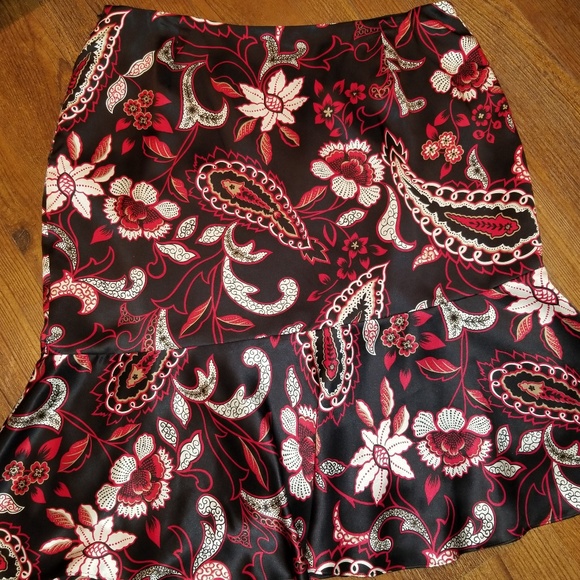 INC skirt. - Picture 4 of 4